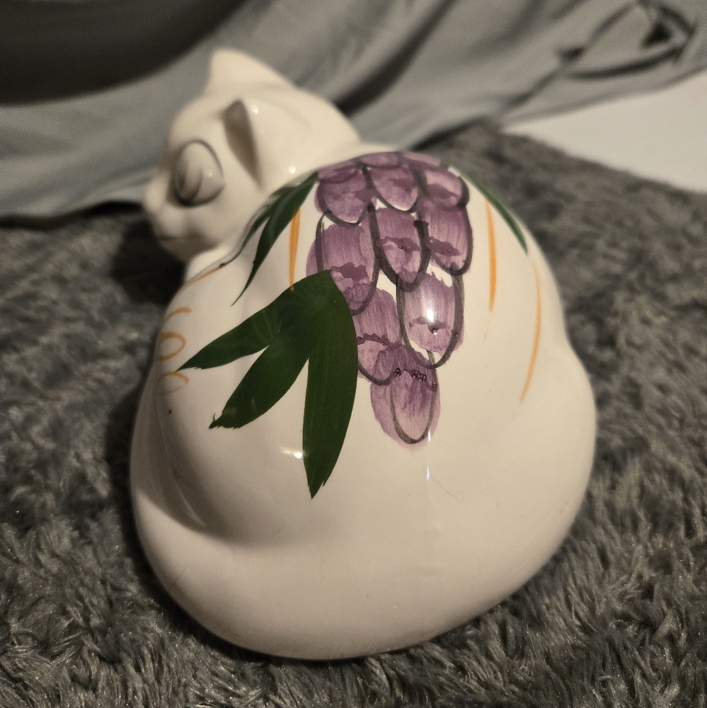 Sleeping cat ceramic figure - Picture 2 of 9